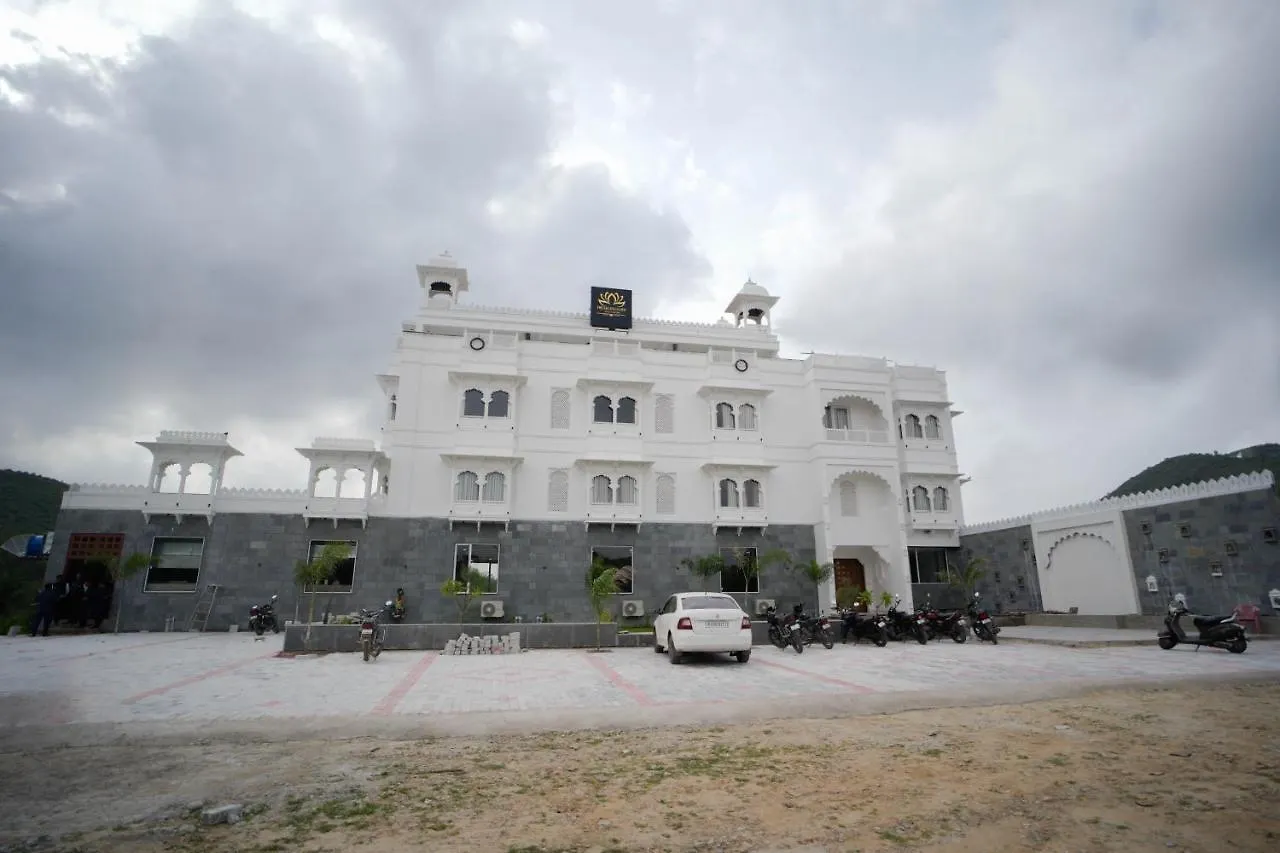 The Ekling Garh Hotel & Resort Ουνταϊπούρ