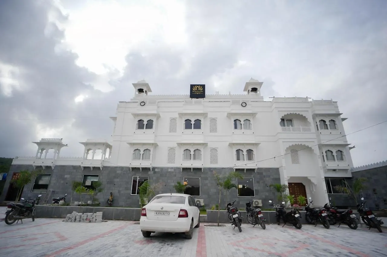 The Ekling Garh Hotel & Resort Ουνταϊπούρ 3*,  Ινδία
